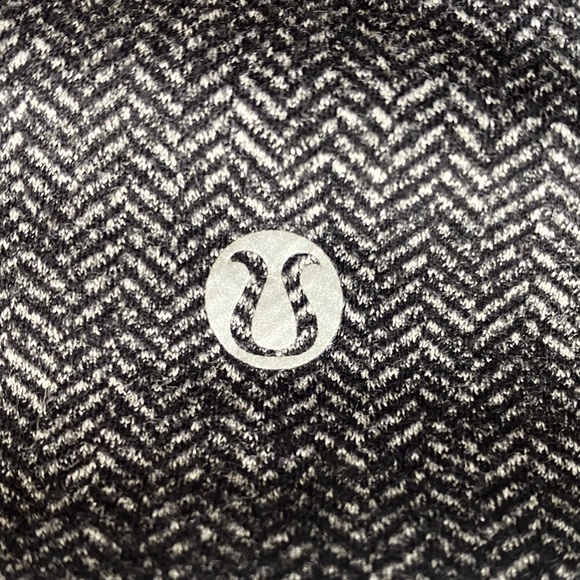 💕SALE💕 Lululemon Heather Gray Wunder Under - Picture 4 of 7